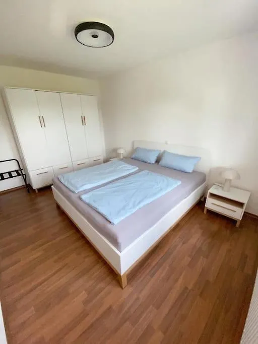 Ferienwohnung In Ruhiger Lage, 2 Zimmer, 64 Qm Guenzburg Germany