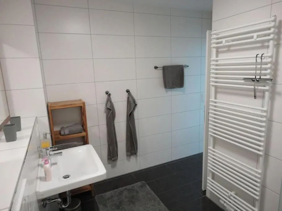 Ferienwohnung In Ruhiger Lage, 2 Zimmer, 64 Qm Guenzburg 0*,